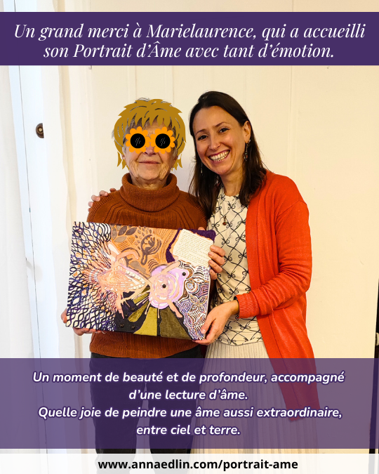 Séance d’art-thérapie avec peinture intuitive et lecture d’âme : remise d’un Portrait d’Âme personnalisé, symbole de transformation intérieure et de guérison émotionnelle.