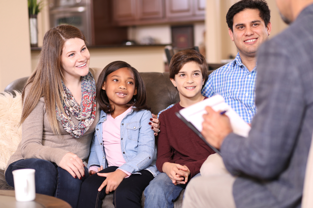 Bilan final et suivi : évaluer l'impact de l'art-thérapie sur le quotidien de l'enfant hypersensible à Houdan (78).